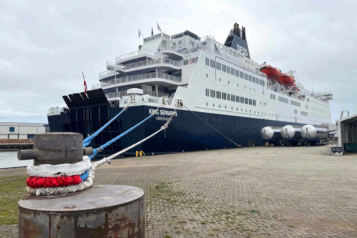 Die DFDS-Fähre King Seaways am Terminal, Nachtfähre Amsterdam nach Newcastle
